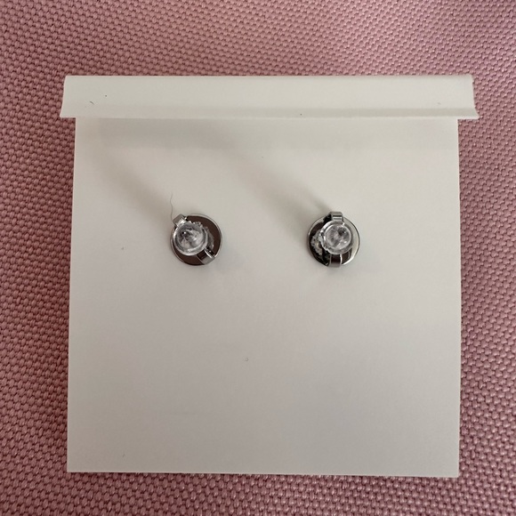 Tory Burch Silver Logo Pearly Earrings - Picture 2 of 3